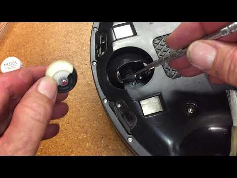 Roomba 650 &quot;error 10&quot; side wheel - error may be from dirt in front caster wheel