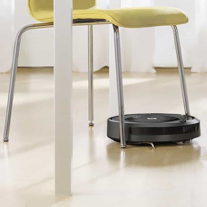 iRobot Roomba 675 Compact Size allows for it to fit in many places