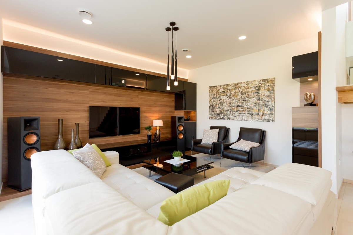 How to Enhance the Lighting in Your Home and Garden - Life on AI