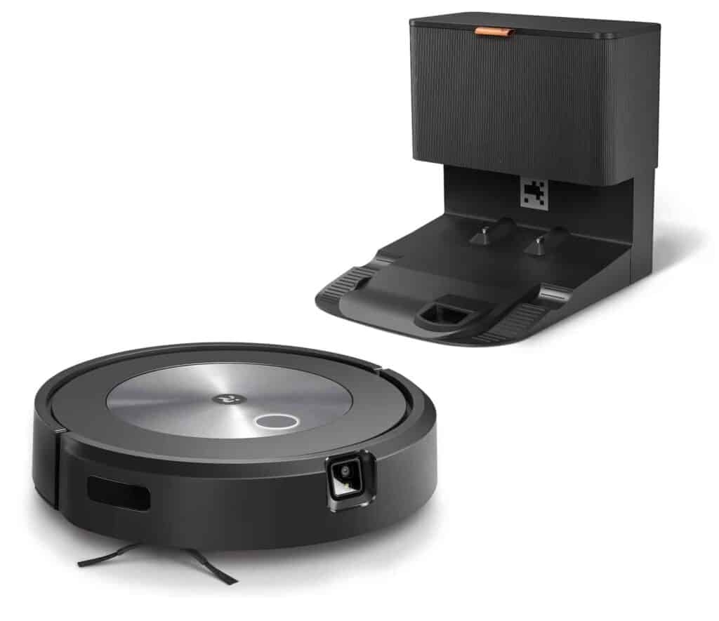 Roomba j6+ off the Clean Base docking Station