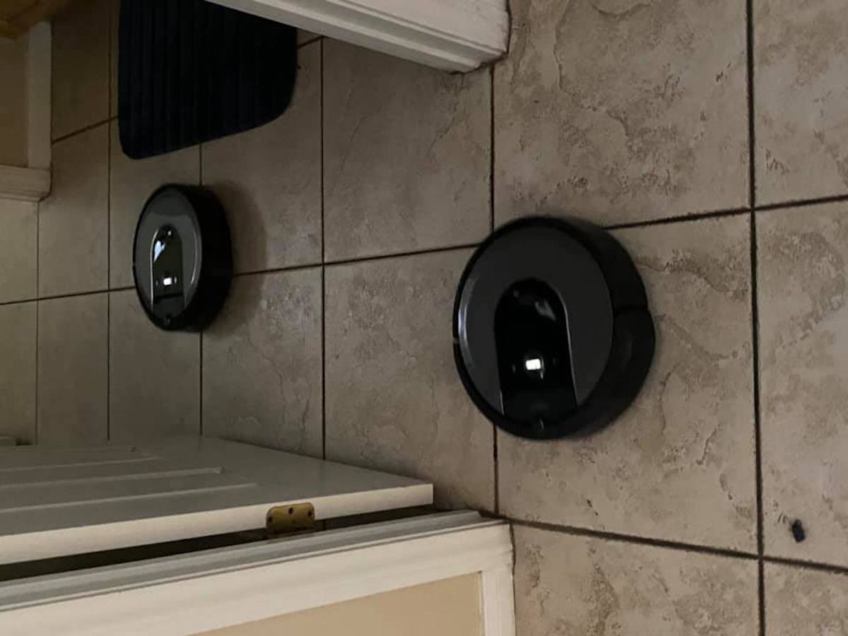 Full iRobot Roomba i8+ Review (Costco Exclusive) Life on AI